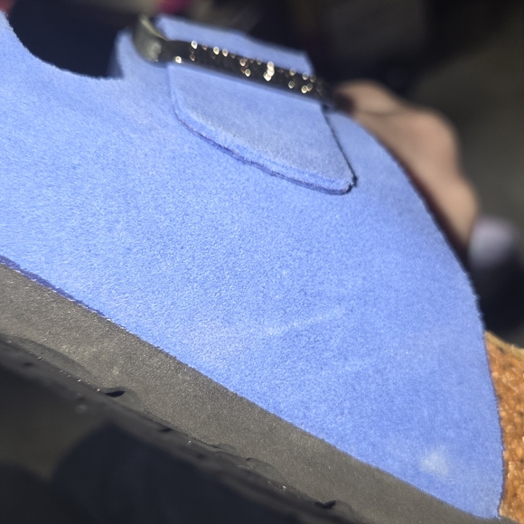 Birkenstock Azure Sandals with Shiny Buckles - Picture 3 of 3